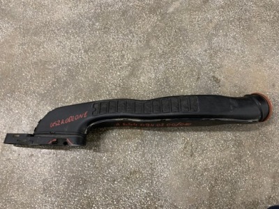 Mercedes труба шланг воздуха 654 a6540940200 повреждённая фото №1