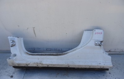 Peugeot 3008 порог левый фото №1