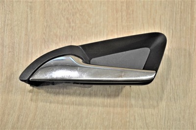 Ручка внутренняя левый перед chevrolet orlando фото №1