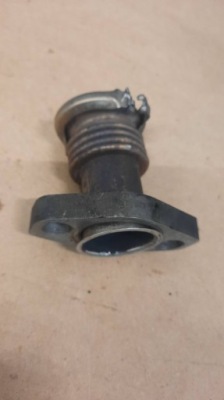 Основание патрубок труба egr master ii 04-10 фото №1