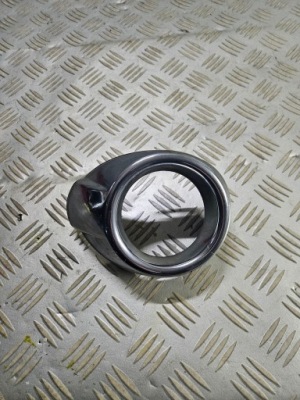 Рамка протитуманної фари права ford focus mk3 фото №1