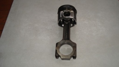 Поршень шатун a930 4095.24 opel 1.9cdti фото №1