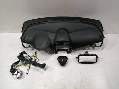 Chevrolet spark usa панель приладів консоль подушка безпеки ремені фото №1