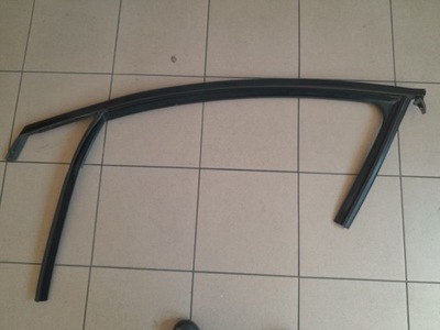 Chrysler 200 ii 2015- молдинг двері рамка прокладка верхній ліва перед фото №1