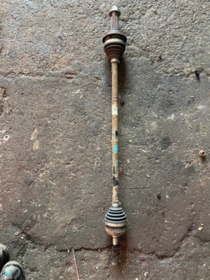 98 hyundai santa fe iv 2.0 crdi приводной вал задняя левая фото №1