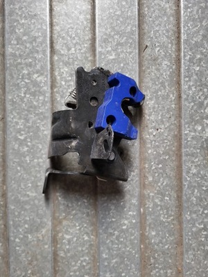 Замок решітка капот scania r 1925340 фото №1