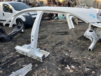 209 bmw 2 f45 чверть стійку  середній bok лівий фото №1