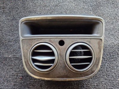 Решётка обдув бардачок задняя задняя mercedes s w222 a2226830091 фото №1