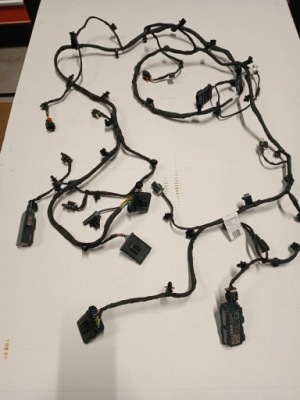 Wiąza cujników pdc modóły бампера передній 7 g70 фото №1