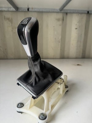 Volvo v40 ii ручка перемикання передач домкрат чохол фото №1