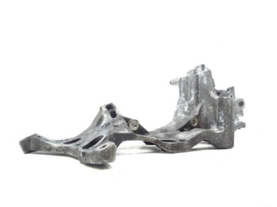 Кронштейн кронштейн кронштейн генератора vw passat b8 14- 2.0 tdi 04l903143d фото №1