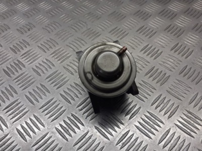 Клапан egr skoda octavia ii 1.9 tdi 03g131063e фото №1