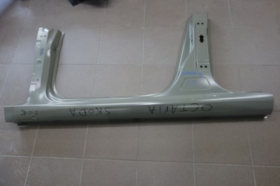 Skoda octavia iii лівий поріг блок двигуна перед 13-17r фото №1