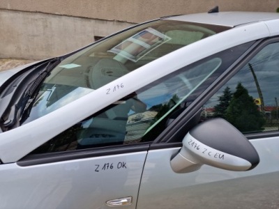 Скло ліва передня кузовна opel zafira c 2015 фото №1