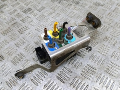 Tesla model s rozdzelacz подвеска 15-1524-0027.2 фото №1