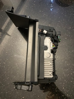 Зарядний пристрій індукція kia proceed xceed 19r- фото №1