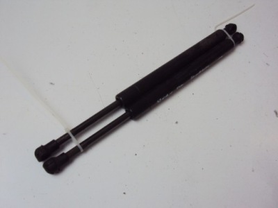 Амортизатори кришки задня vw touareg 2003- фото №1