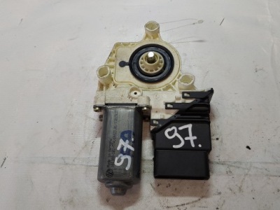 Volkswagen оригінальний номер 9776105407301 фото №1