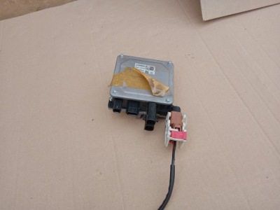 Renault twingo iii модуль усилителя 6700003413 фото №1