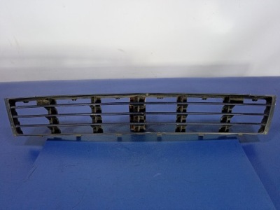 Audi a4 b5 lift решітка бампера перед середня фото №1