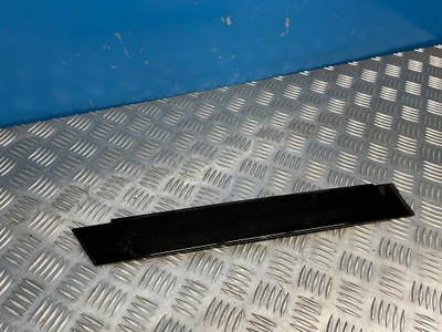 Mercedes w251 молдинг вертикальная дверь правый задняя фото №1