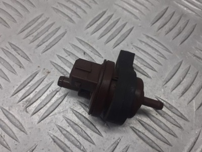 Клапан вакуумa citroen c5 ii 2.0 2580008b фото №1