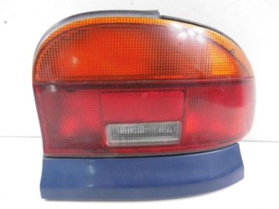 Mazda 121 db ii лампа задня права 33-09505r + вкладиш ламповий фото №1