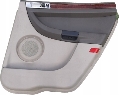 Обшивка оббивка двері правий задня chrysler pacifica фото №1