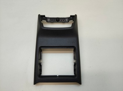 Skoda octavia iii рамка подлокотник туннель фото №1