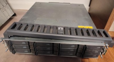 Macierz z kontrolerami NetApp FAS2020 NAF-0602 FC