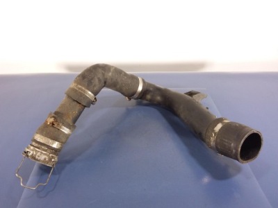 Corolla verso i 2.2 d4d шланг интеркулер фото №1