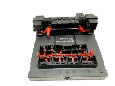 Vw golf v plus 1.6 fsi блок управления блок управления бортовой сетью 3c0937049d фото №1