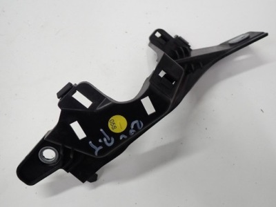 Напрямна кронштейн бампера правий задня porsche taycan фото №1