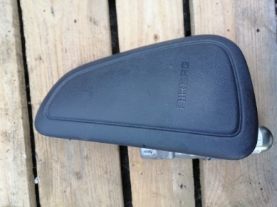 Opel tigra b подушка сидіння права 13128740 фото №1