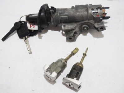 Passat b5 замок зажигания ключ + вкладыши 4b0905851a фото №1