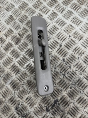 Регулювання висоти поперечина безпеки правого suzuki jimny 98- фото №1