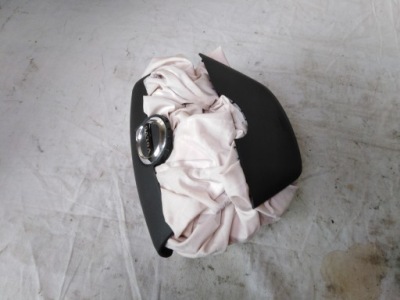 Volvo v40 ii lift 18r подушка подушка безпеки водія спрацювання фото №1