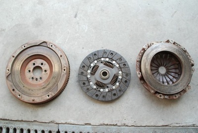 Сцепление диск прижим peugeot 208 1.2 vti 16r фото №1