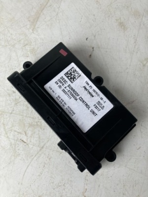 Модуль блок керування люк tesla model s 1007512-00 фото №1