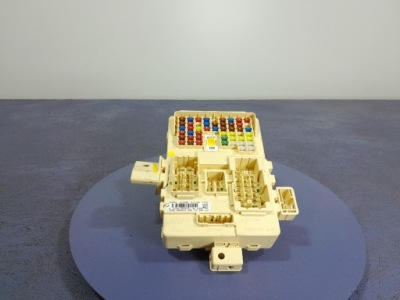 Hyundai tucson iii коробка запобіжників модуль bsi 91951-d7530 фото №1