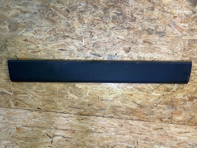 Молдинг бічна renault master 828210160r фото №1