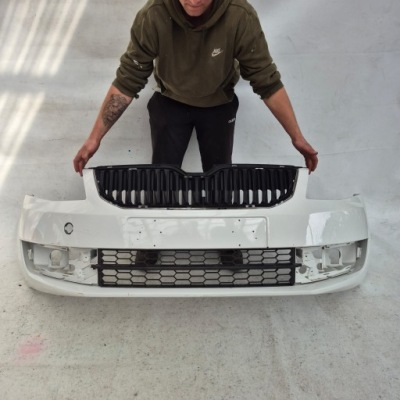 Skoda octavia iii 3 12-16 бампер перед передний фото №1