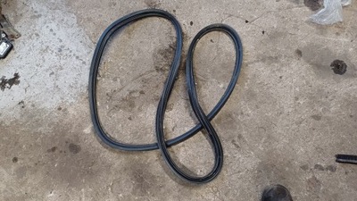 Nissan micra k14 прокладка кришки багажника фото №1