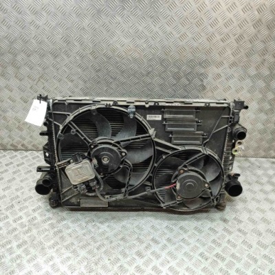 Частини охолодження land rover range rover evoque l538 6g918005fd 32571482 фото №1