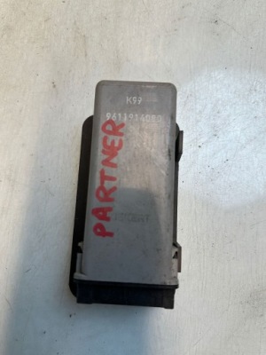 Citroen berlingo i модуль центрального замка 9611914080 фото №1