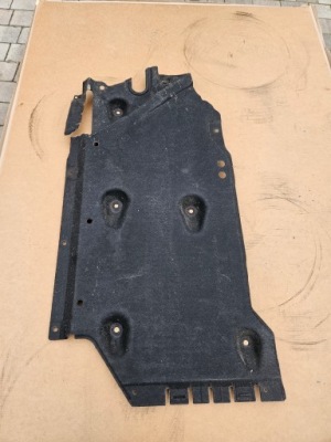 Audi tt 8s захист підвіска права 8s0825202b фото №1