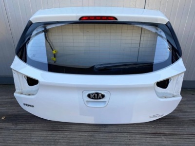 Kia rio iv комплектная крышка багажника багажника белый ud 2018 фото №1