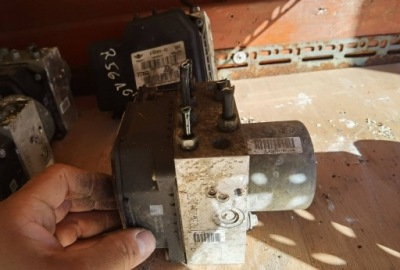 Насос abs mini one - cooper coupe r56 6790381 фото №1