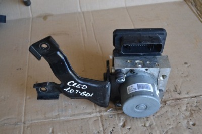 Kia ceed 2 ii насос abs a2589-30800 фото №1