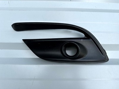 Mazda iii 3 bm lift 16-19r решётка рамка бампера левая заглушка фото №1